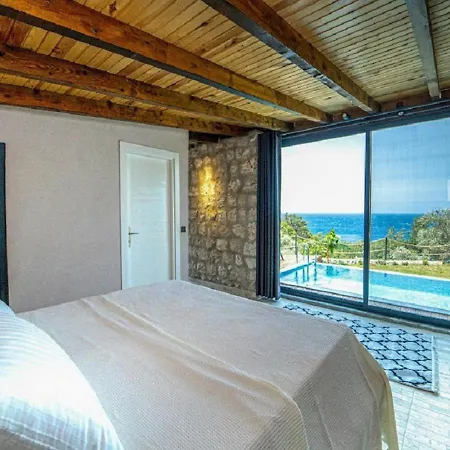 Βίλα Private Pool With Garden For 2 People In Faralya, - Awz 229 Φετιγιέ